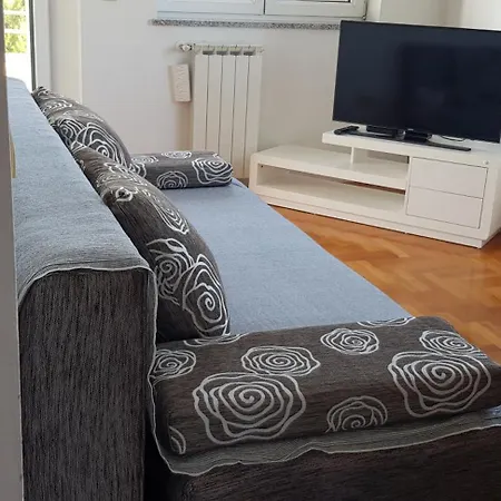 Sunshine Apartment